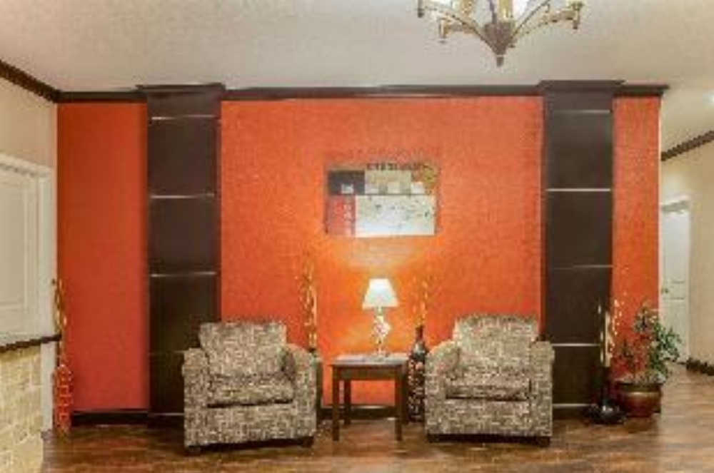 Super 8 by Wyndham Mansfield LA Image 14